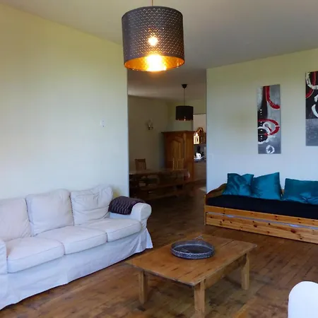 Hébergement de vacances Maison De Moderne Avec Privatif Et Jardin A - Fr-1-489-482 Chantelle