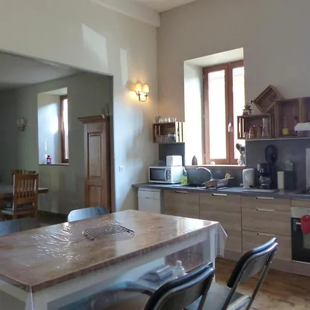 Maison De Moderne Avec Privatif Et Jardin A - Fr-1-489-482 *