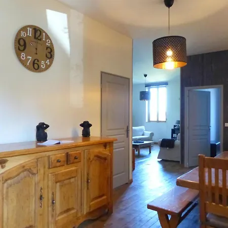 Maison De Moderne Avec Privatif Et Jardin A - Fr-1-489-482 Chantelle